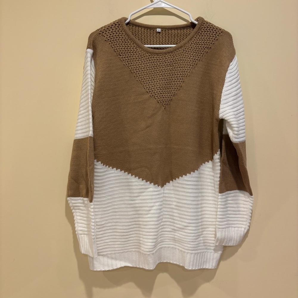 Colorblock Tan & White Knit Sweater - Size M